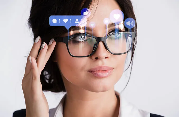 How the Glasses Display Information